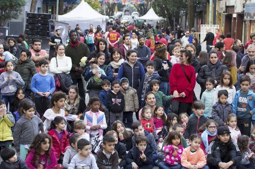 35 años viva: La Tribu y su festejo popular en la calle de Almagro