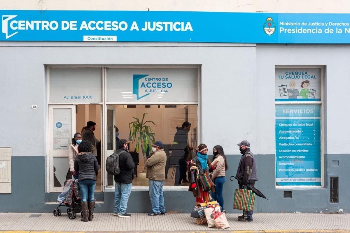 Sin acceso a la justicia: el Gobierno cierra 81 CAJ en todo el país