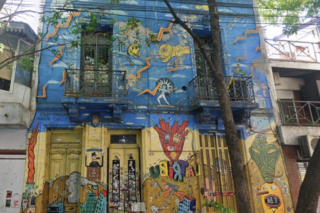 35 años viva: La Tribu y su festejo popular en la calle de Almagro 3 35 años viva: La Tribu y su festejo popular en la calle de Almagro