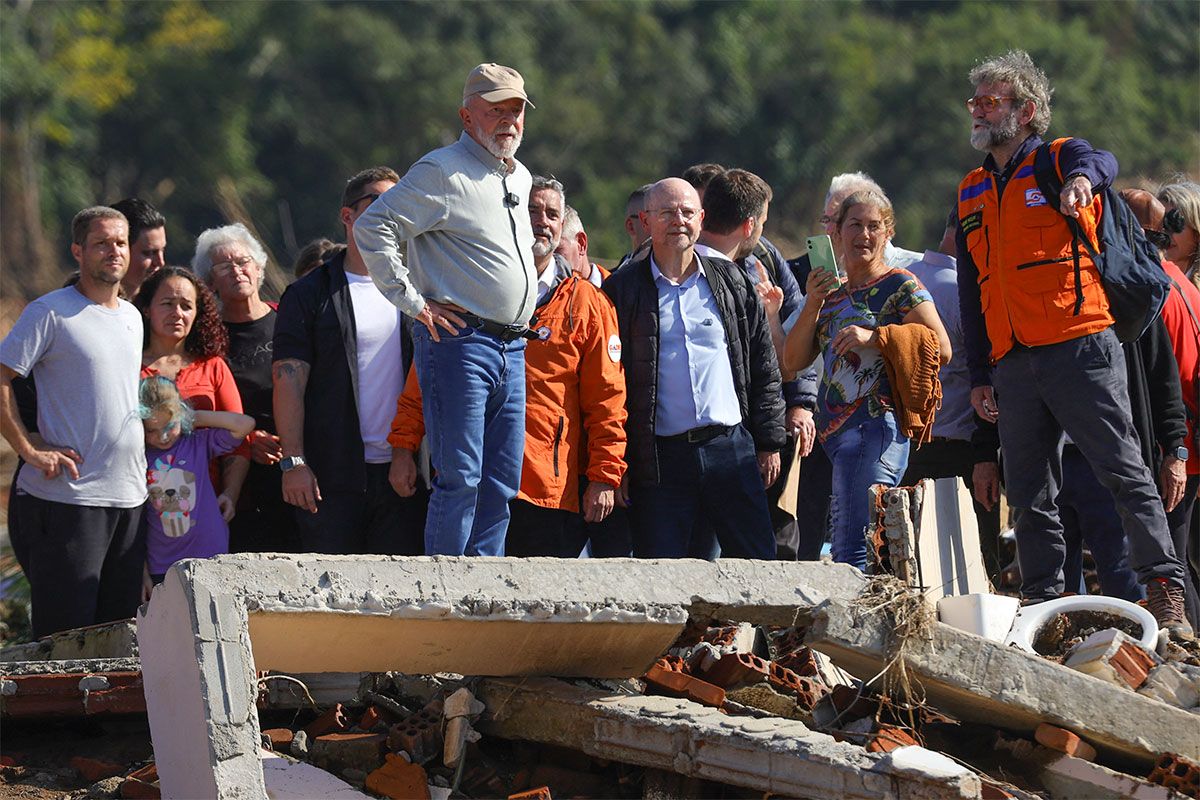 Lula volvió a visitar Rio Grande do Sul y anunció un apoyo económico a trabajadores