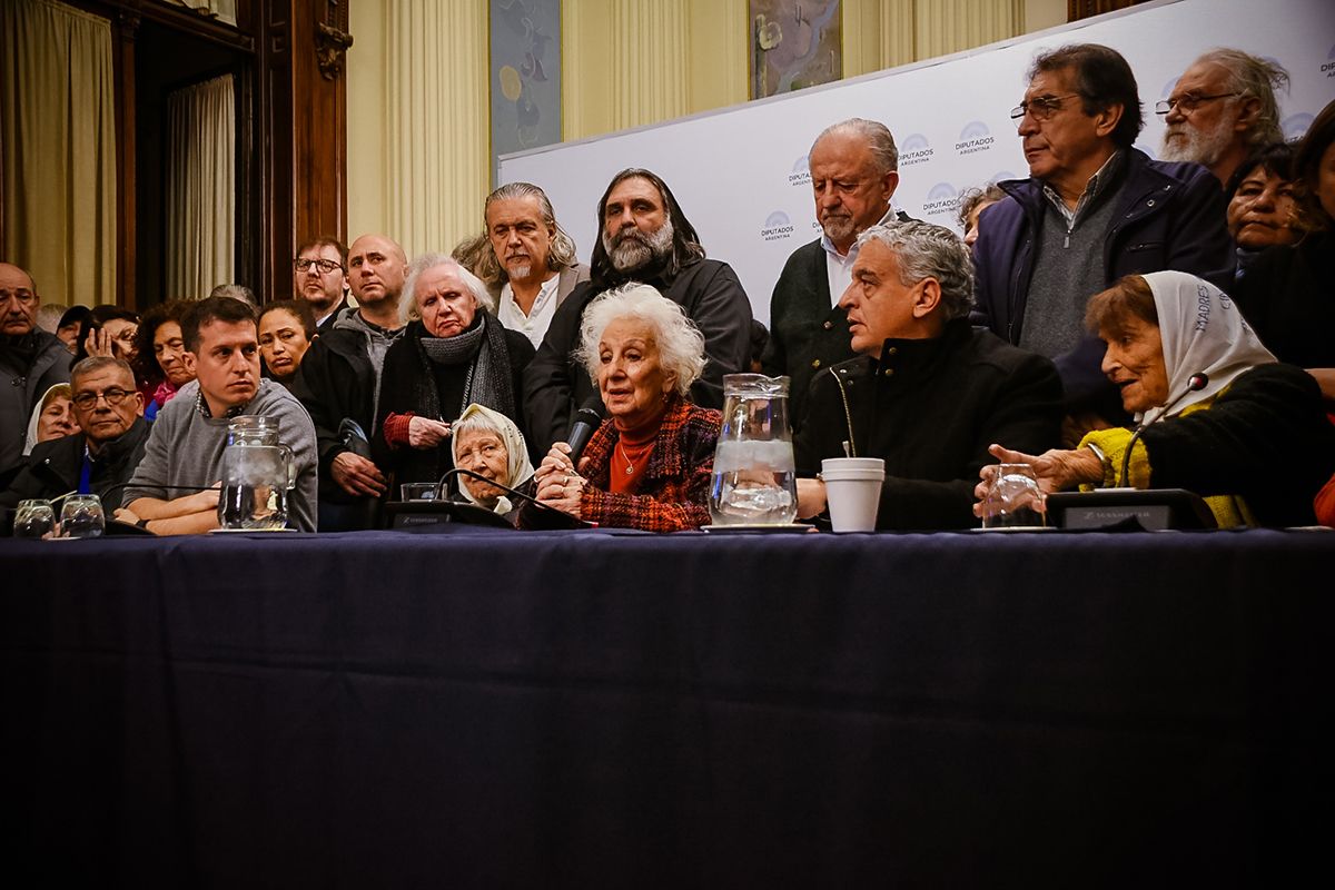 Abuelas denunció que el gobierno busca cerrar un área clave en la búsqueda de nietos y nietas apropiados