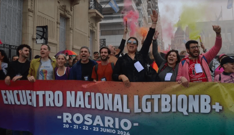 Fuerte advertencia del colectivo LGTBIQNB+ a Milei: “¡Al clóset y la cárcel no volvemos nunca más!”