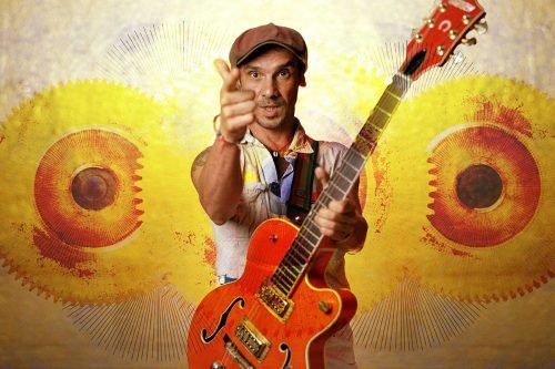 Manu Chao lanza nuevo disco y sigue desafiando modas y tendencias