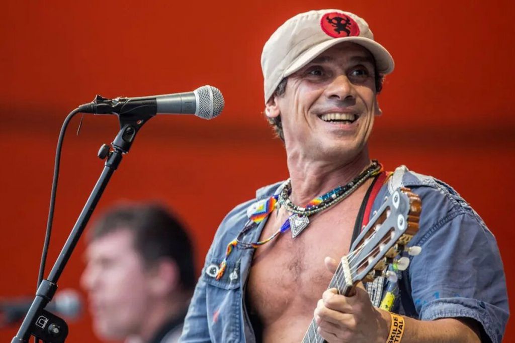 Manu Chao lanza nuevo disco y sigue desafiando modas y tendencias 1 Manu Chao lanza nuevo disco y sigue desafiando modas y tendencias