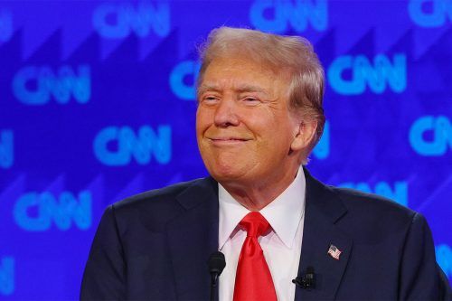 Y en eso llega Trump