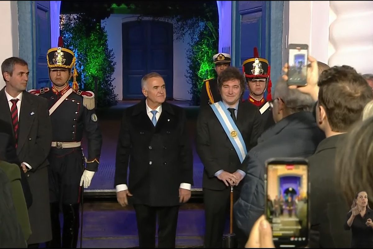 Milei viaja a Tucumán por el 9 de julio y buscará una foto junto a los gobernadores