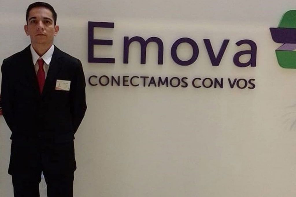 Quiénes son los "hombres de negro" que infunden temor a los usuarios del Subte 1 Quiénes son los "hombres de negro" que infunden temor a los usuarios del Subte