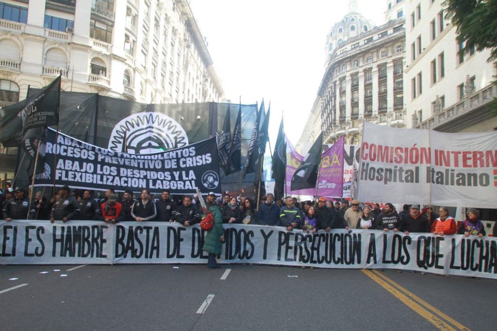 Postales de San Cayetano a la Plaza de Mayo