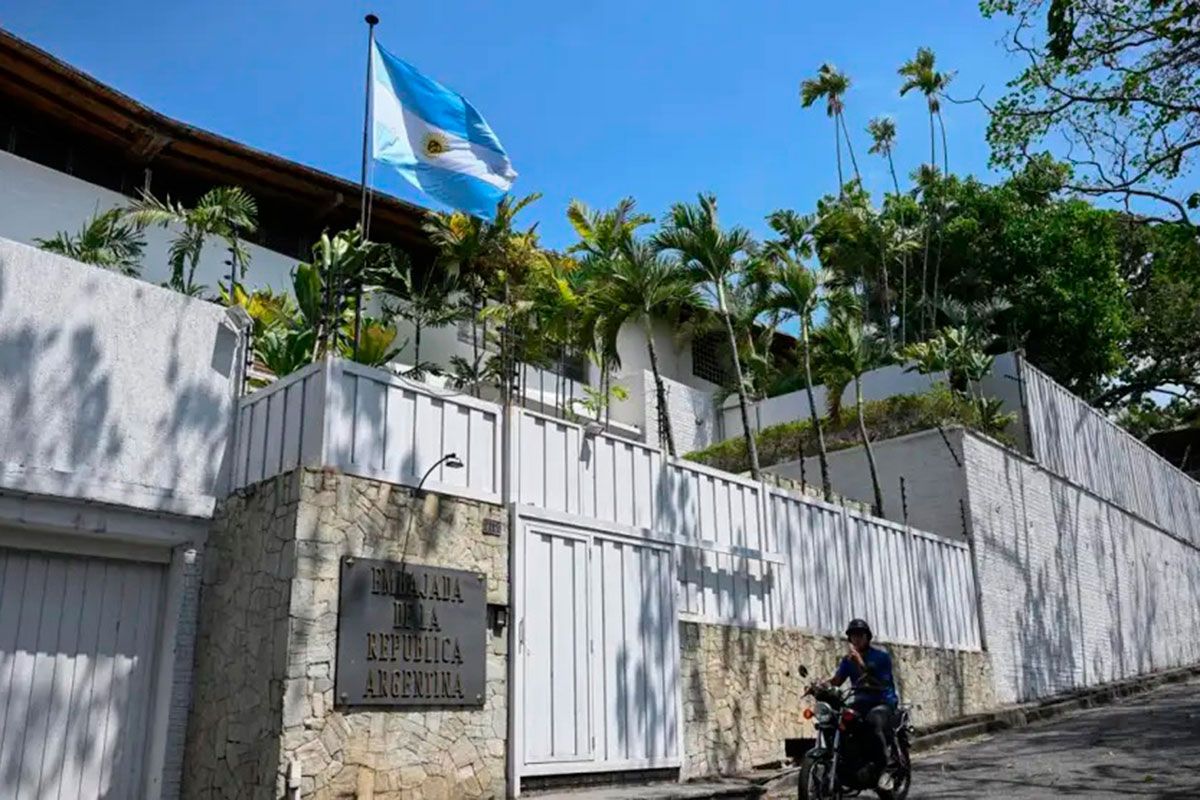 Se desinfla el relato de la “extracción” de los asilados en la embajada en Caracas