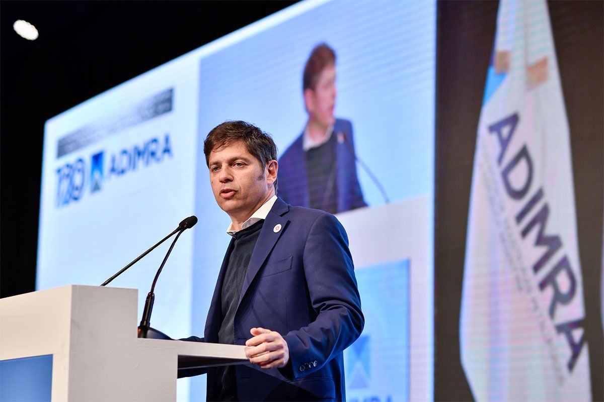 Kicillof llama a la oposición a firmar el reclamo a Milei por las obras frenadas en Provincia