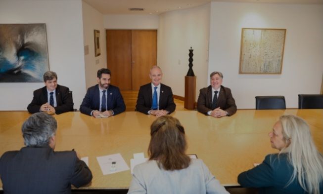 El gobierno llamó "Falklands" a las Islas Malvinas en un comunicado oficial y luego lo corrigió 2 El gobierno llamó "Falklands" a las Islas Malvinas en un comunicado oficial y luego lo corrigió