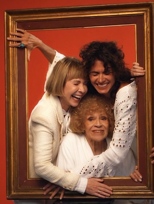 Inés Estévez, María Rosa Fugazot y Florencia Raggi: “Hacemos una comedia que interpela y hace reír”