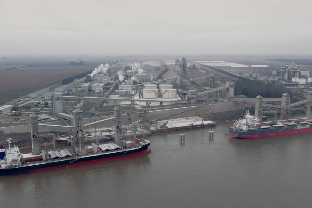 Detectan al menos 460 kilos de cocaína en un barco que cargaba en el puerto de Vicentin