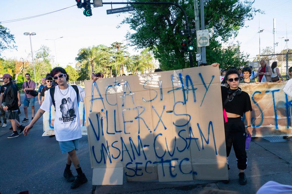 La Unsam también tuvo su marcha: “la universidad es de las pocas herramientas que tiene el pueblo para garantizar la movilidad social ascendente”
