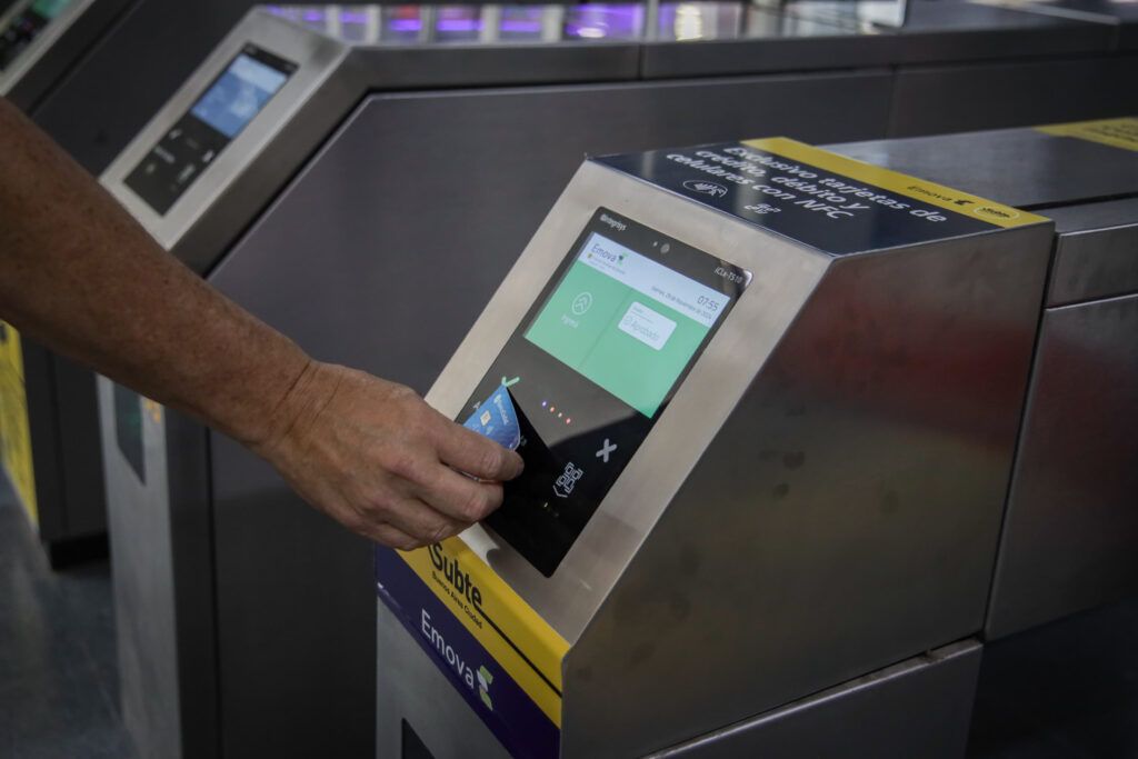 El costo de la vida libertaria: el mapa de los aumentos en transporte, tarifas y alquileres