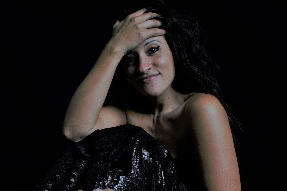 Roma Ramírez: «En este disco, quise apelar a la alegría y a las emociones vibrantes necesarias para seguir de pie»