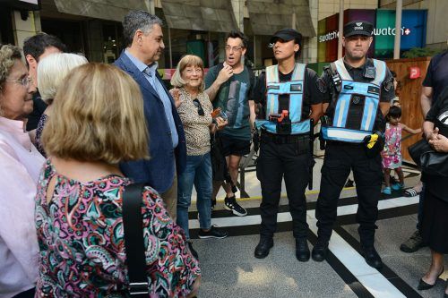 Tras la nota publicada en Tiempo, la policía porteña pide que llamen al 911 para realizar denuncias