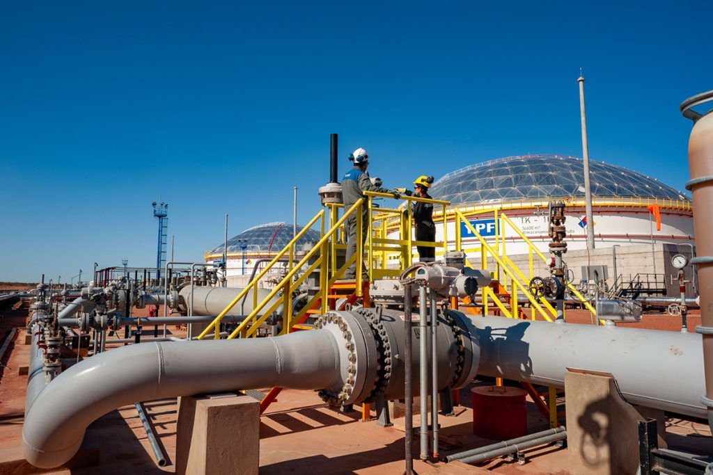 Vaca Muerta al servicio del RIGI: YPF anunció una inversión millonaria orientada solo a la exportación