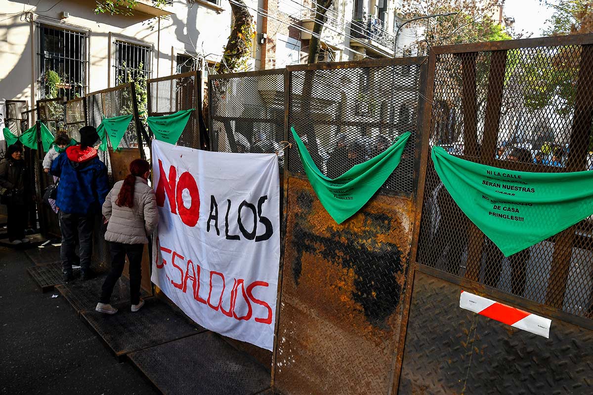 Edificio del Plata: tras el fallo que frenó los desalojos, convocan a una «Marcha de las Escobas» por el derecho a la vivienda