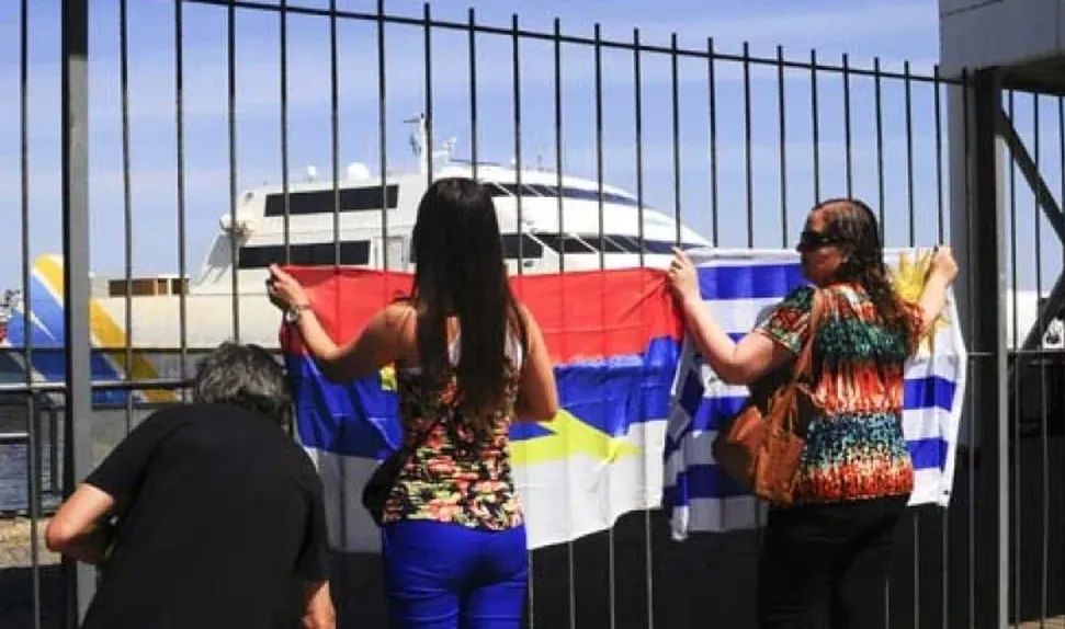 “Se viene una marea frenteamplista”