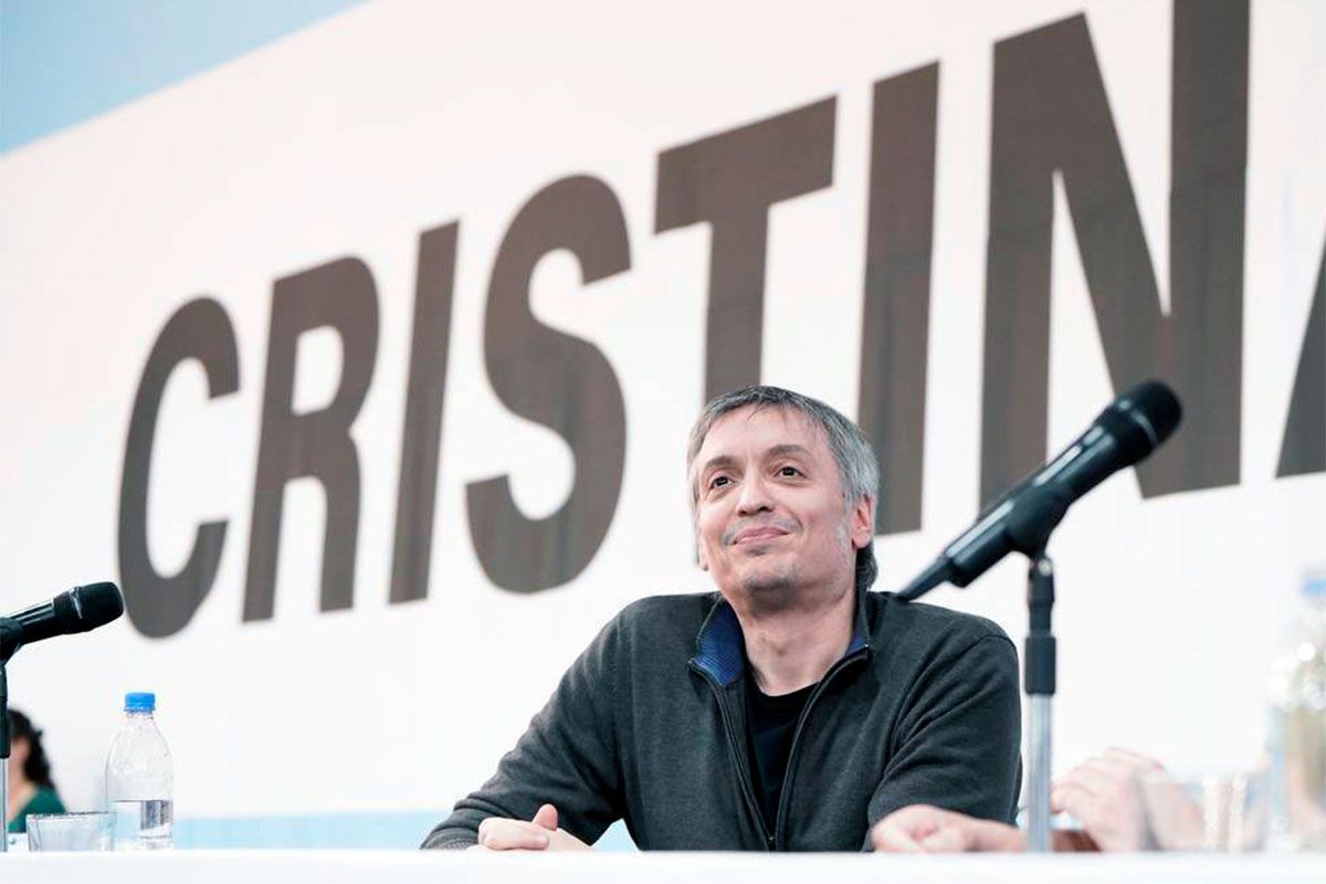 Máximo Kirchner lideró una carta abierta con duras críticas contra Kicillof por el desdoblamiento de las elecciones en Provincia