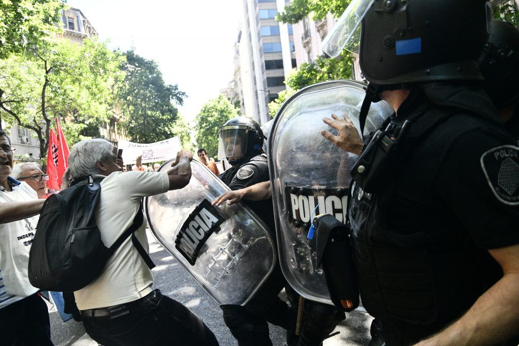 A un año del gobierno de Milei: resumen de la represión a la protesta social 1 Gobierno represión
