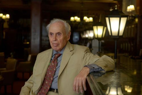 Roberto Savio: “Milei debería saber que sacar los tanques a la calle no sirve”