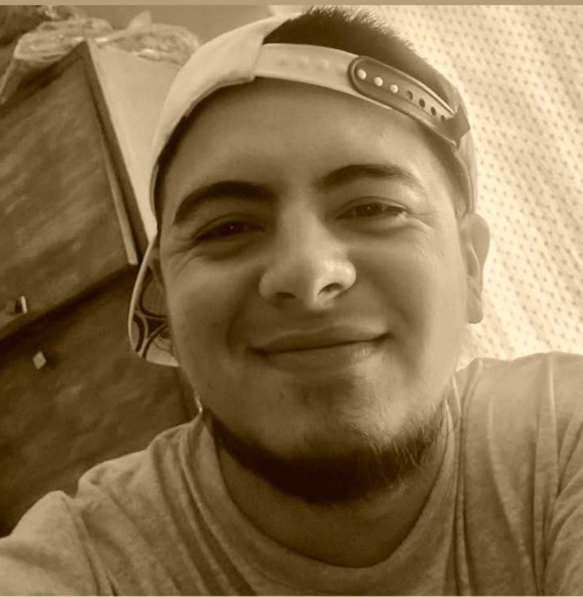 Homenaje y reclamo tras el suicidio de un médico: “La situación de Axel no fue un caso aislado” 1 Homenaje y reclamo tras el suicidio de un médico: “La situación de Axel no fue un caso aislado”