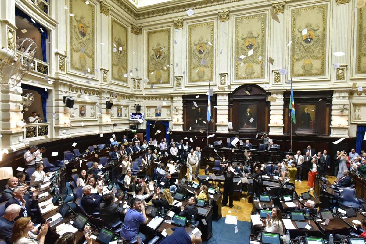 El Presupuesto de Kicillof sigue en el freezer: hubo reunión informal y sin ministros