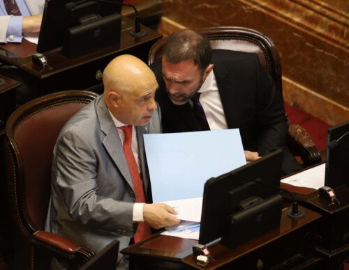 Prohibido enfermarse: el Gobierno ratifica que el recorte a las licencias médicas tiene fecha de retorno