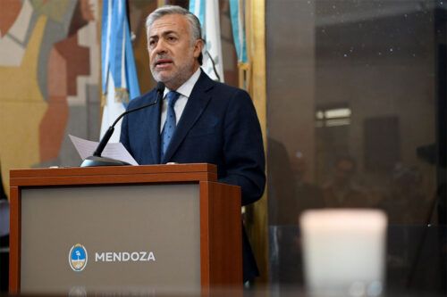 Cornejo se rinde ante Milei: los radicales ceden a LLA el primer lugar en las listas de diputados nacionales por Mendoza