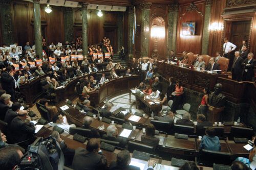 Crece el repudio por la invitación a un ex carapintada a la Legislatura porteña