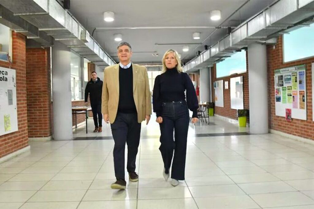 Estudiantes toman una escuela porteña en rechazo a la reforma educativa de Jorge Macri