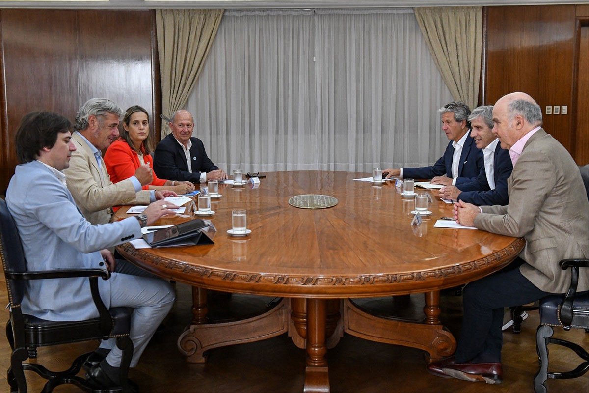 Amplio respaldo del empresariado a las medidas del gobierno 1 Amplio respaldo del empresariado a las medidas del gobierno