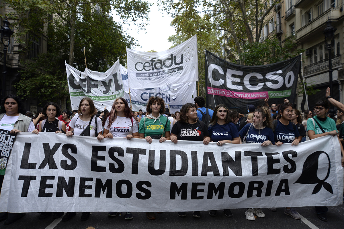Las fotos de la marcha: cientos de miles en las calles por la Memoria que Arde