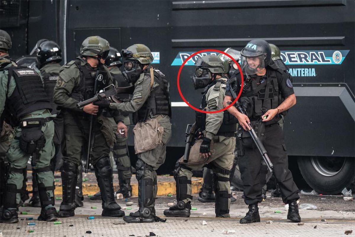 Identificaron al gendarme que disparó contra Pablo Grillo y antes Bullrich dijo que se "tiró como se tenía que tirar" 1 Identificaron al gendarme que disparó contra Pablo Grillo y antes Bullrich dijo que se "tiró como se tenía que tirar"