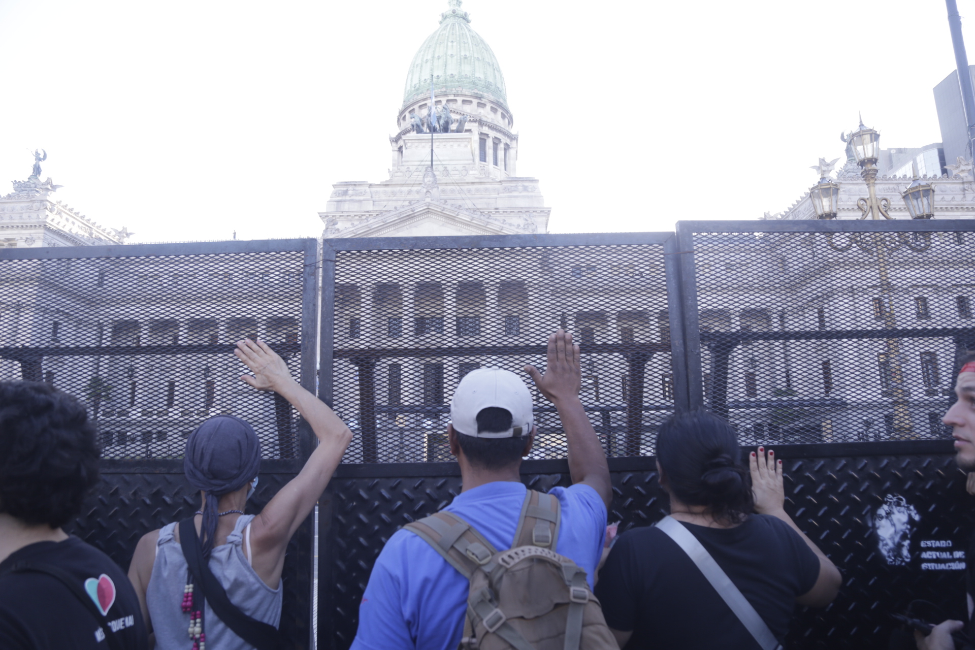 Pese al relato, el Gobierno desalentó esta vez la represión para que no se perjudique más la imagen de Milei
