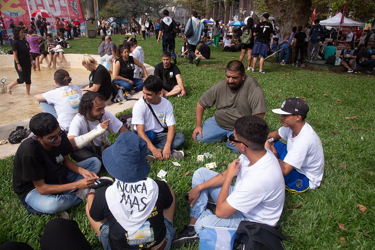 Las fotos de la marcha: cientos de miles en las calles por la Memoria que Arde