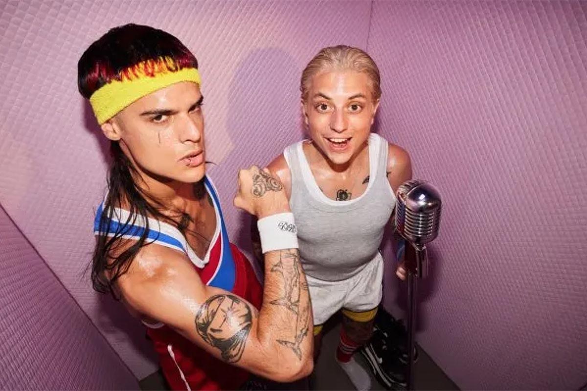Ca7riel & Paco Amoroso llegan al escenario del “The Tonight Show Starring Jimmy Fallon” 1 Ca7riel & Paco Amoroso llegan al escenario del “The Tonight Show Starring Jimmy Fallon”