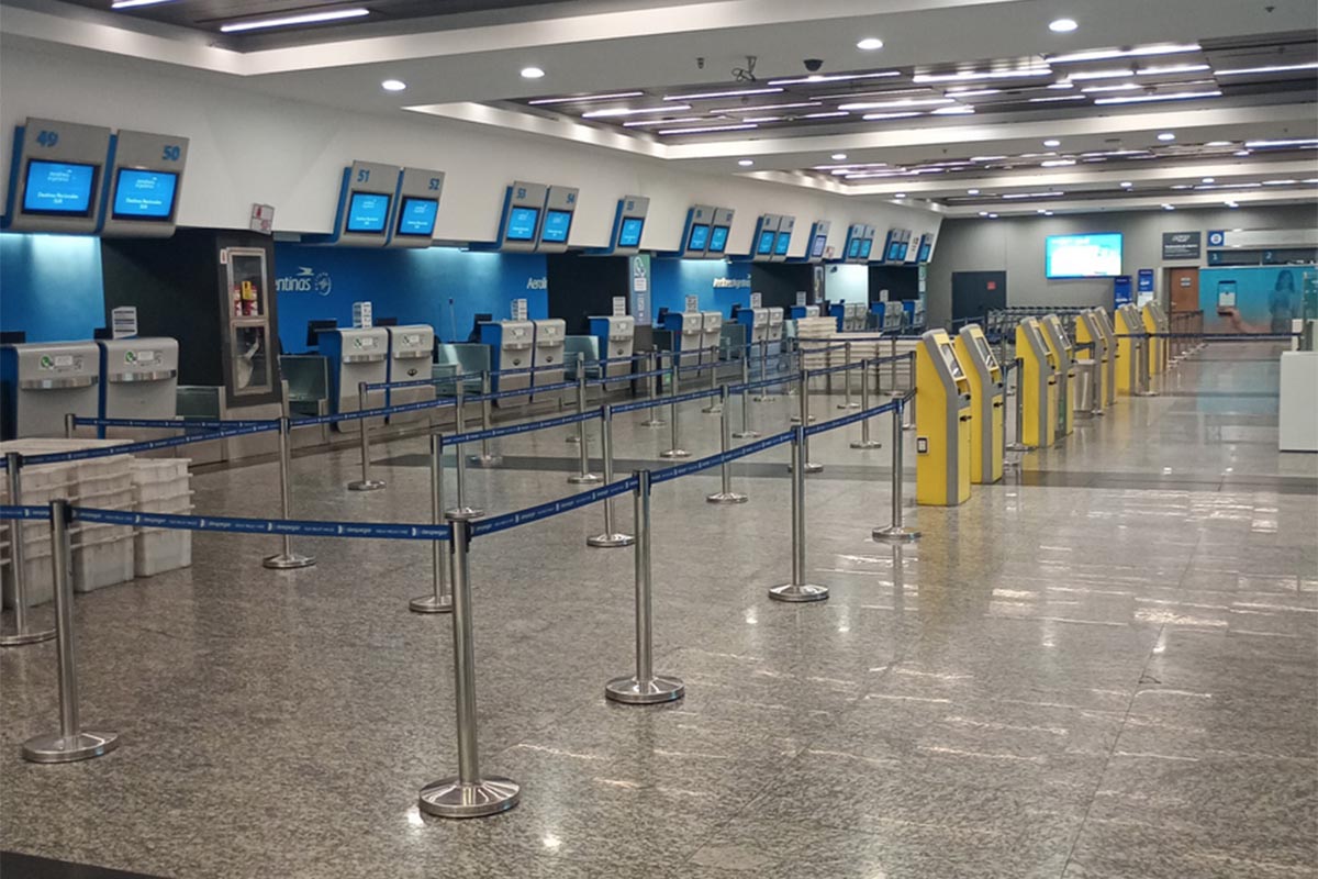 Paro en todos los aeropuertos porque el Gobierno no paga aumentos acordados