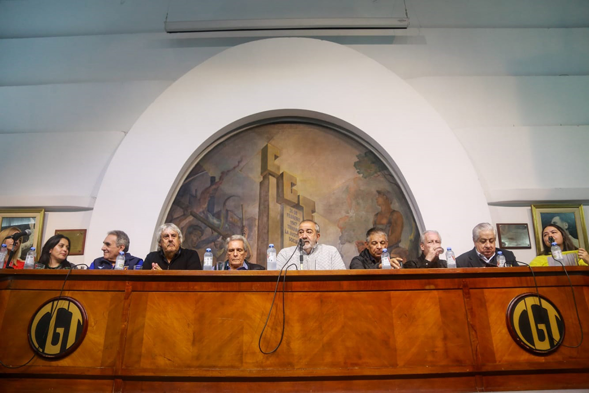 Daer: "Marchamos por los jubilados y paramos porque no pueden existir precios libres y paritarias pisadas" 1 Daer: "Marchamos por los jubilados y paramos porque no pueden existir precios libres y paritarias pisadas"
