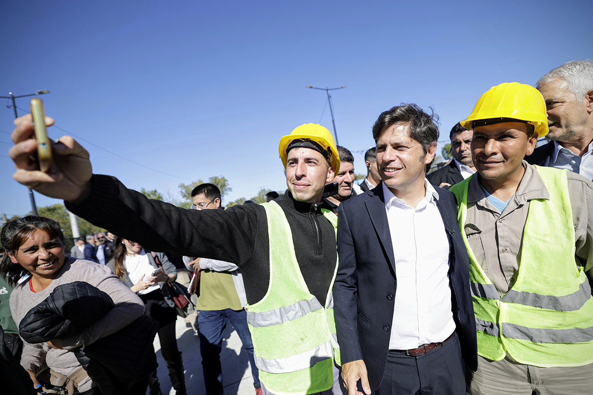 Kicillof inauguró una bajada de la Autopista Bs As - La Plata que llevará el nombre "Papa Francisco" 1 Kicillof inauguró una bajada de la Autopista Bs As - La Plata que llevará el nombre "Papa Francisco"