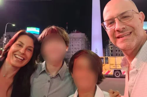 Horror en Villa Crespo: encontraron a una pareja y sus dos hijos muertos a cuchilladas