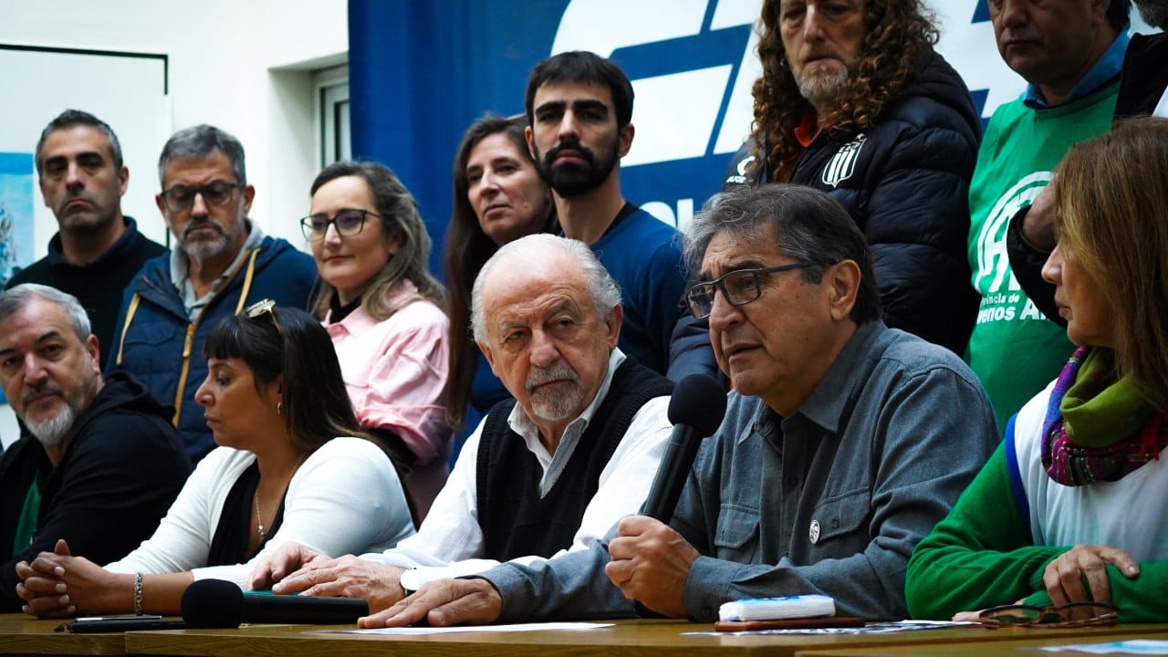 Las dos CTA denuncian que el fallo de la Corte es revanchista y busca disciplinar a los dirigentes políticos
