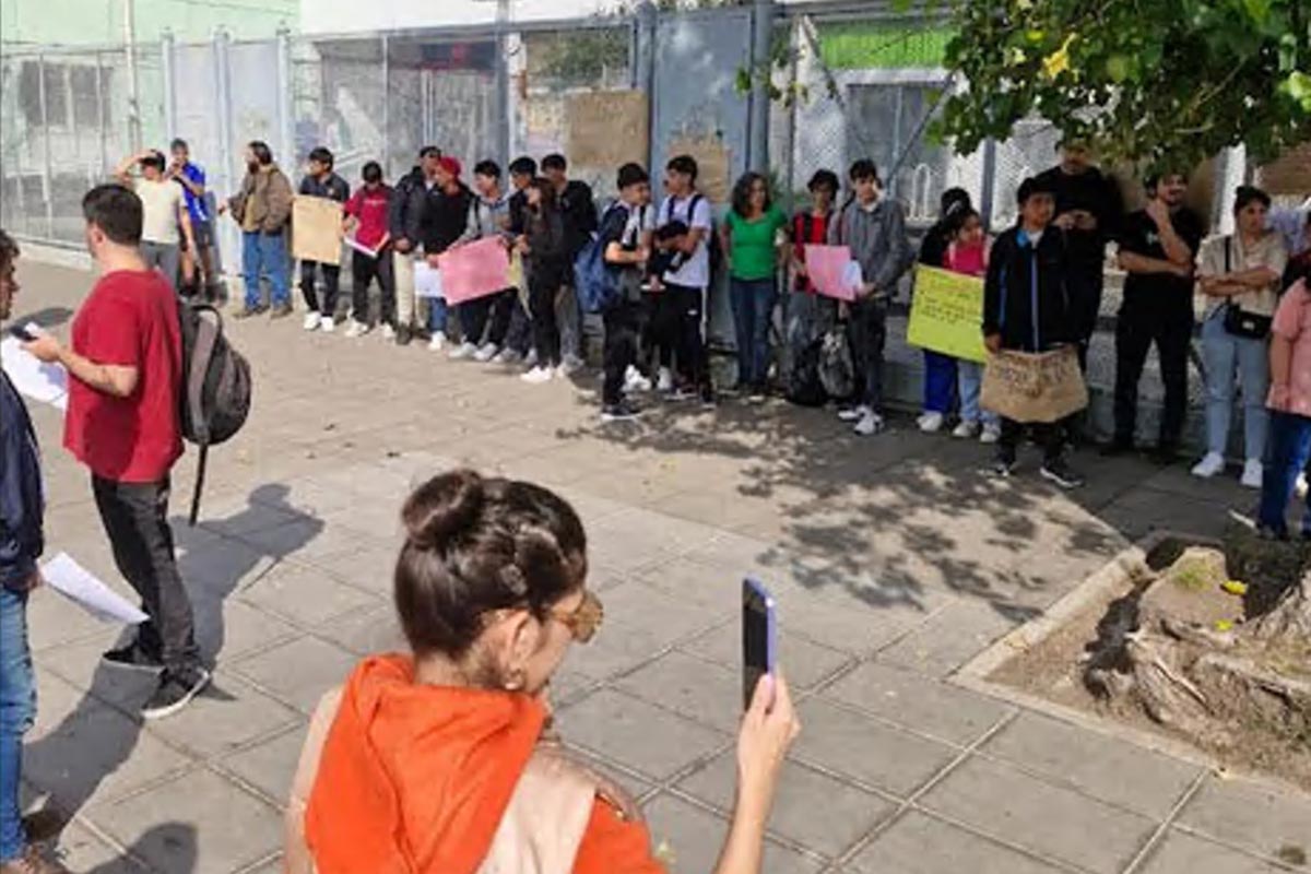 Reclaman un comedor en una escuela de Soldati: “Algunos pibes vienen en estado de desnutrición”