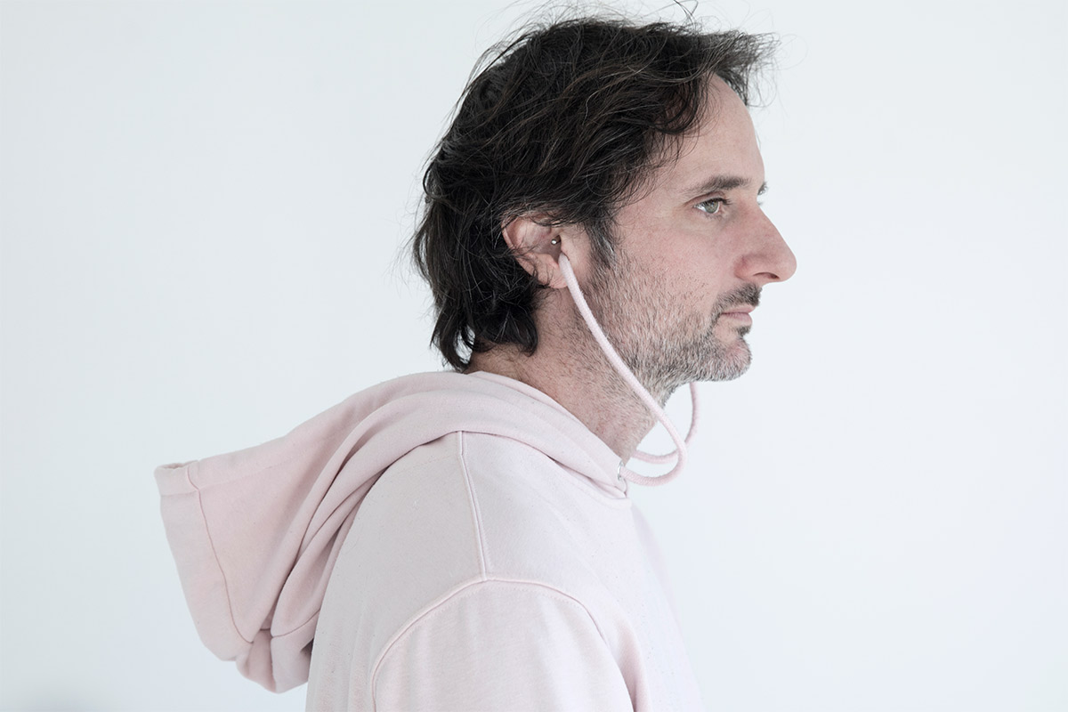 El actor y director Lisandro Rodríguez y sus 299 notas para pensar mejor el (hacer) teatro