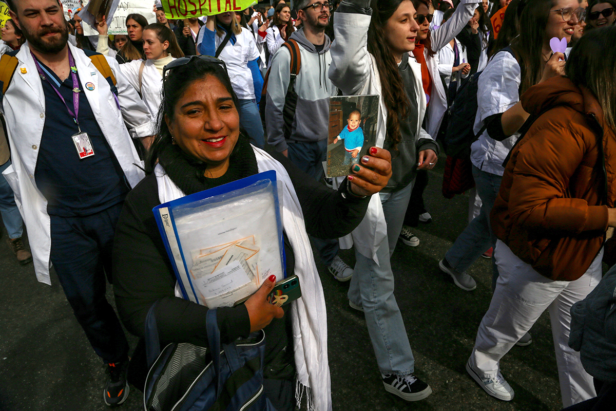 Conflicto en el Garrahan: trabajadores se movilizan y piden una audiencia inmediata