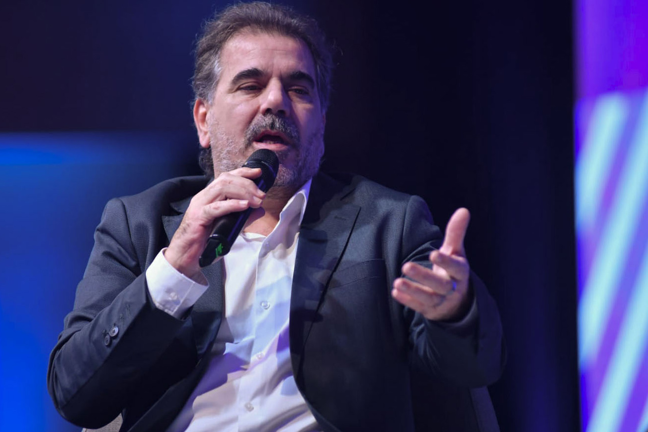 Ante el rechazo social, ahora los amigos del gobierno piden que se baje el artículo de licencias de la reforma laboral