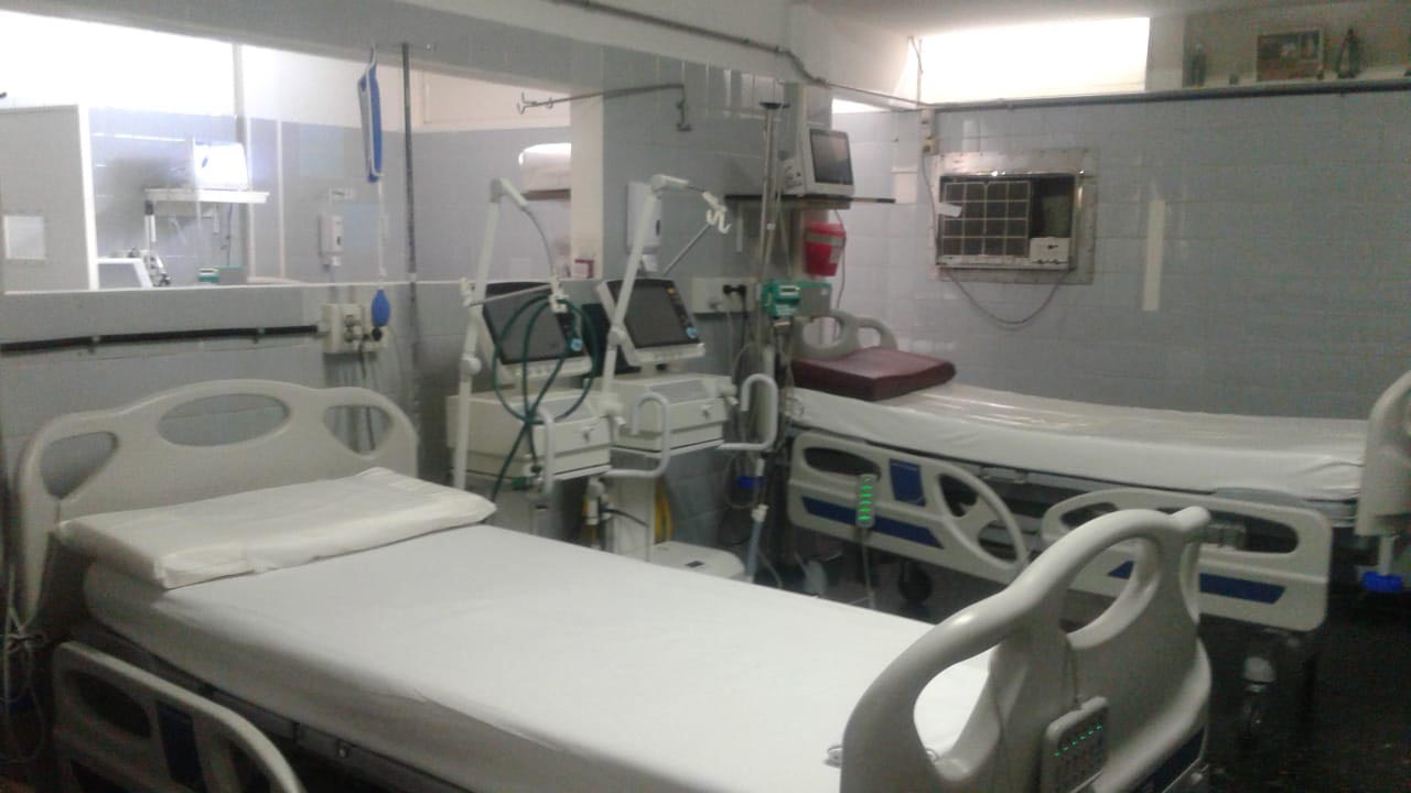 El vaciamiento de otro hospital: hace tres años que el Durand tiene cerrada una sala por falta de personal