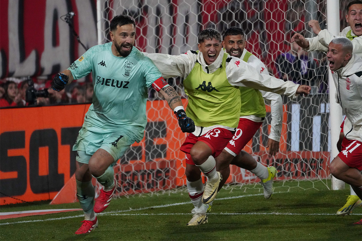 Heroico Huracán: eliminó a Independiente y quedó a 90 minutos de volver a la gloria